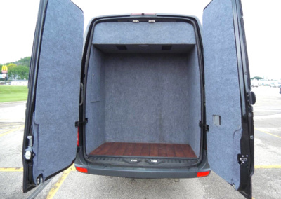 2015 Limo Mercedes-Benz Sprinter 3500 Limo Luggage Storage