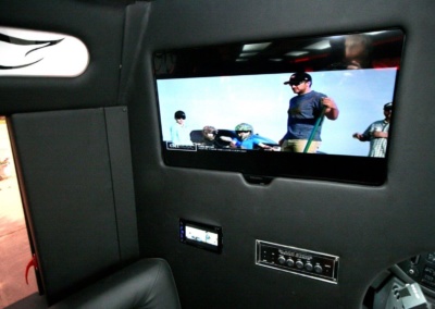 Limo Coach 22 Passenger Turtle Top TV