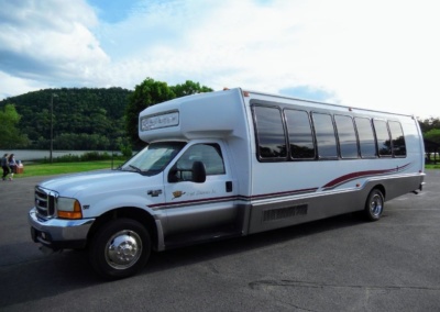 1999 Krystal Limo Bus 24 Passenger